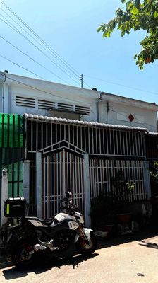 Nhà hẻm 84 đường Cầu đen P8