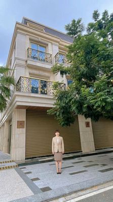 Nhà phố góc 2MT, Sẵn Dòng tiền 65tr, View Tòa 69 tầng Sun Group