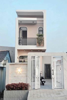 BÁN NHÀ GẦN QUẢNG TRƯỜNG VÀ SIÊU THỊ AEON MỸ THO