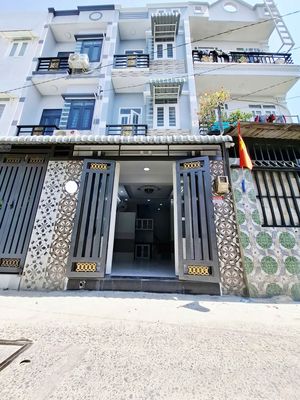 Nhà có 3PN 2WC (DT: 3,5x9m) ở Hiệp Thành 13 Q12, gần Ngã 3 Đông Quang