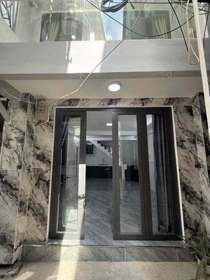 Nhà Q1 - 3 Tầng - 4 PN - 3WC - Ngay Hai Bà Trưng