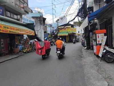 CHỦ NGỘP NẶNG BÁN GẤP NHÀ HẺM XE HƠI Q11 - 44M2 - 4 TẦNG CHỈ 4,9 TỶ