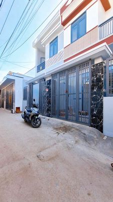 Nhà lầu 4 phòng ngủ cần bán tại kdc Bửu Hòa, Biên Hòa