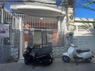 Bán nhà hẻm 2/4 Vạn Thắng- P Nha Trang cách biển tắm 3'