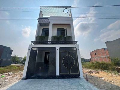 Nhà đẹp 2 tầng mới xây 6 x 14m KDC Trần Anh - Giáp Hóc Môn