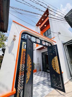 Nhà Mới 1 Lầu 100m Ngay Ngã Ba Tân Kim , 4 Phòng Ngủ Full Nội Thất SHR