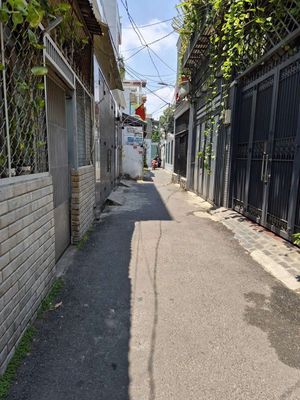 Chỉ 3.7 tỷ Chính Chủ Bán Nhà 40m2 Nhà 2 tầng hẻm hơn 3m rộng sạch sẽ