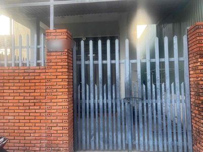 Chính chủ bán nhà cấp 4 hẻm xe hơi