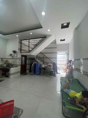 cần bán Nhà 120m2 ngang 6m, hẻm xe hơi , 2 lầu + sân thượng giá 10.5t