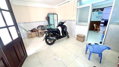 Ngộp 8.5 Tỷ giảm về 7.6 Tỷ - Bán nhanh nhà 2 tầng 52m2 - Hẻm xe hơi 6m