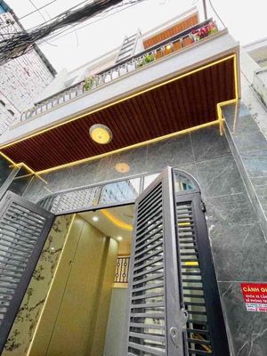 bán nhà 32m có 2 lầu hẻm ba gác cách hxh 50m