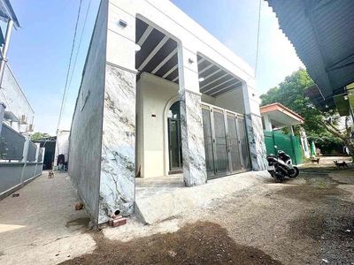 Nhà tân vạn mới 100% . diện tích 130m góc 2 mặt tiền có hoàn công