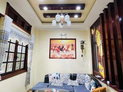 Cần bán Nhà Phố Nhà Hẻm Xe Hơi, đường Ngô Quyền, P.06, Đà Lạt