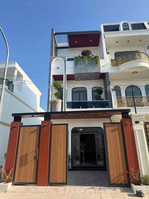 NHÀ THIẾT KẾ HIỆN ĐẠI CAO CẤP BỀ NGANG TRÊN 5m