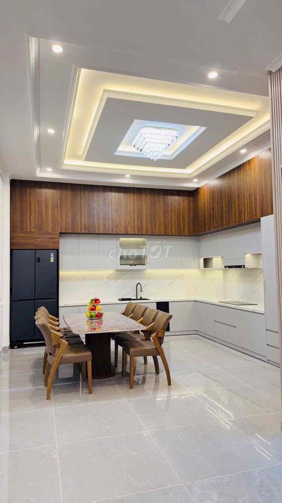 NHÀ ĐẸP MỚI XÂY NỘI THẤT ĐẦY ĐỦ SẴN Ở TẠI KQH AN SƠN ĐÀ LẠT