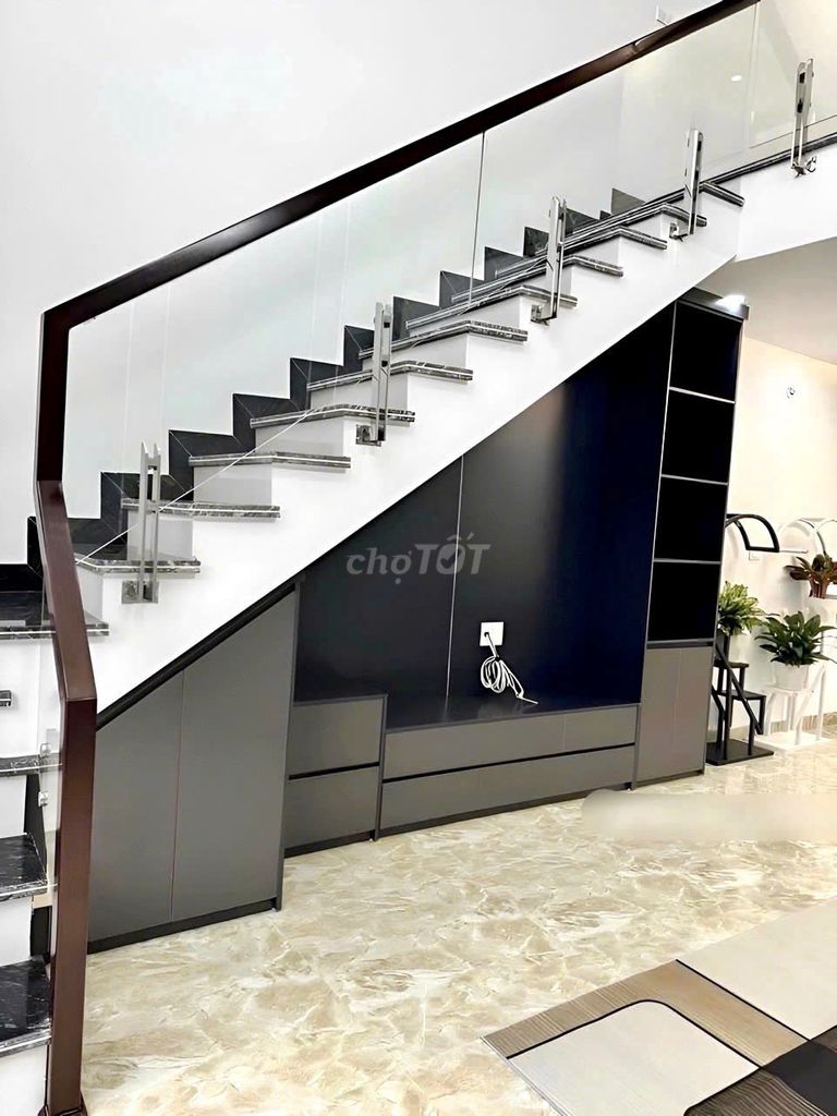 ! GIẢM MẠNH 300 TRIỆU BÁN GẤP CĂN NHÀ LỬNG MỚI TINH, GẦN KDL BỬU LONG