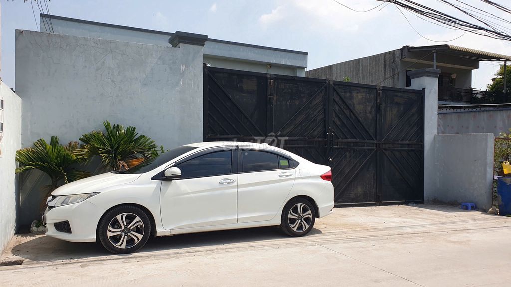 HOT- Bán gấp xưởng sạch đẹp 10x45, gần ngã 3 Mỹ Hạnh, sổ hồng riêng