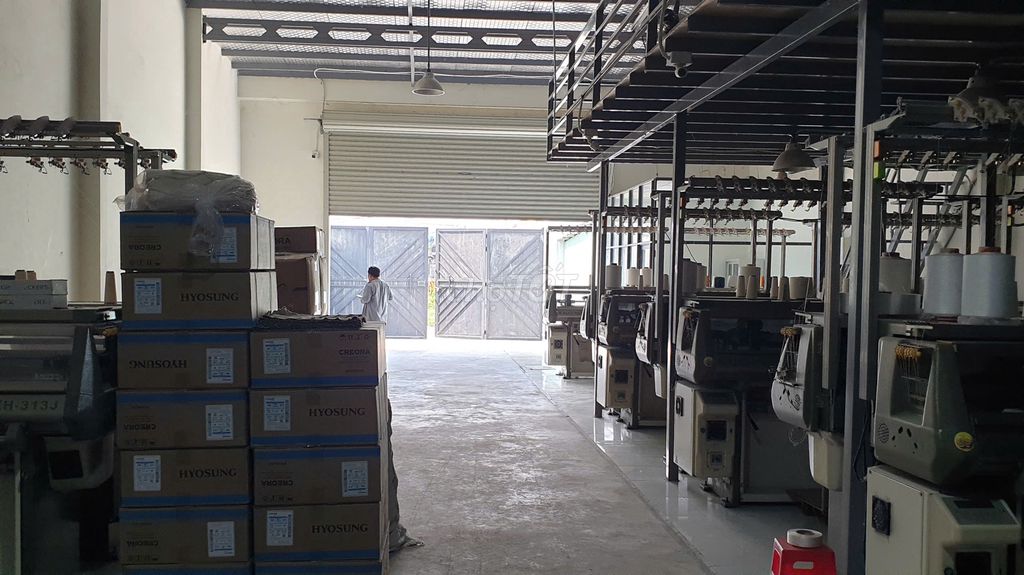 HOT- Bán gấp xưởng sạch đẹp 10x45, gần ngã 3 Mỹ Hạnh, sổ hồng riêng