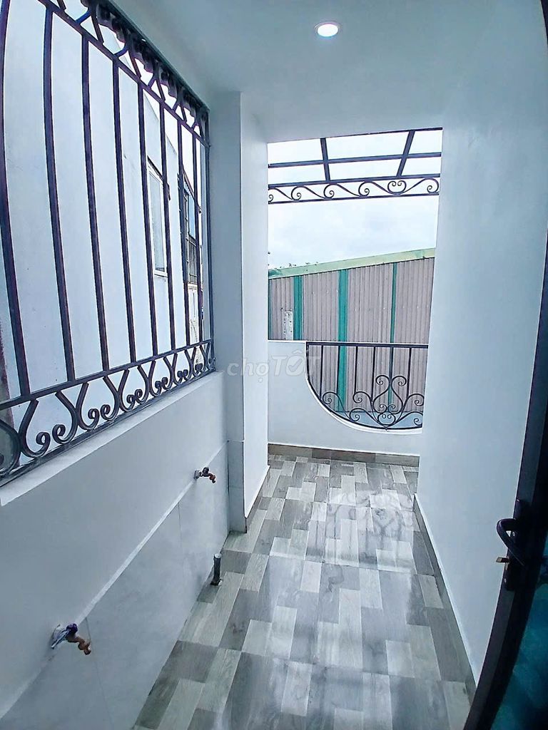 Bán nhà xây mới 3 tầng, lô góc thoáng - Ngõ 229 Miếu Hai Xã - Ngõ rộng