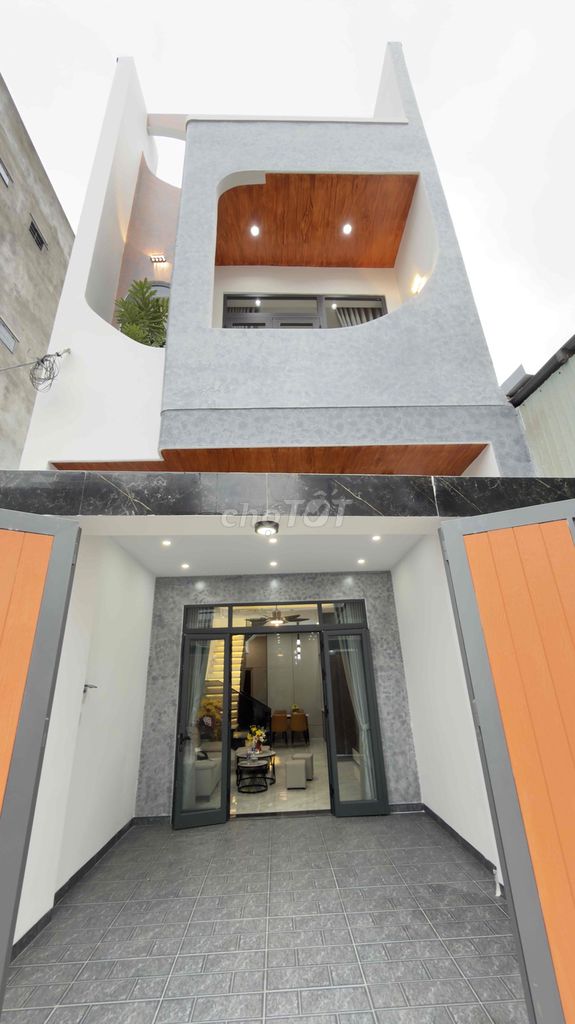 Nguyễn Công Hoan, Đà Nẵng – Nhà 2 tầng full nội thất kiệt ô tô 5M