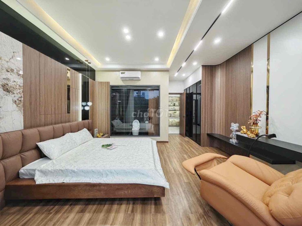 Siêu phẩm 3 tầng, đường 5m5, Hoà Xuân, Đà Nẵng