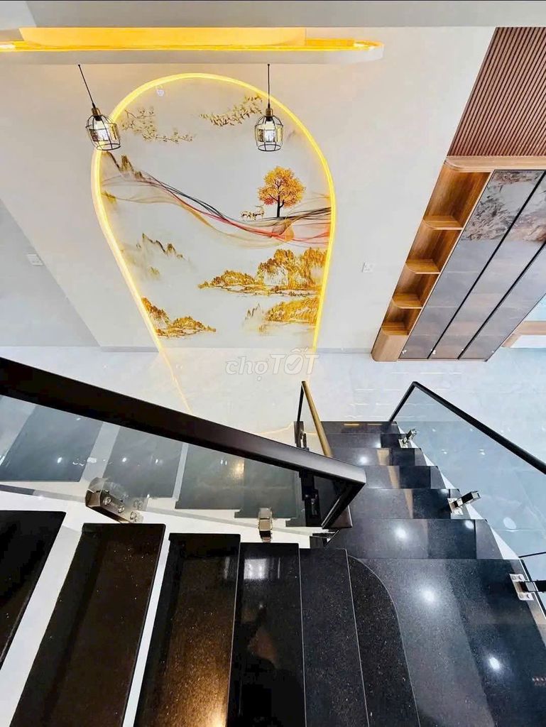 Bán nhà 4 tầng đẹp lung Linh.Hà Thanh giá 5,7 tỷ