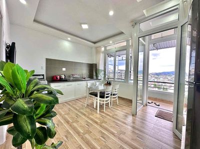 CHO THUÊ CĂN HỘ 2 PHÒNG VIEW ĐẸP ĐƯỜNG CAO THẮNG GIÁ 9,8 TRIỆU/THÁNG