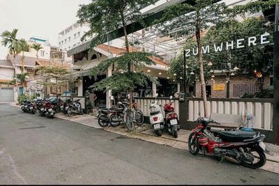 20x20m (sân rộng) - Biệt Thự Sân Vườn Nguyễn Thành Ý, Quận 1 - GIÁ RẺ