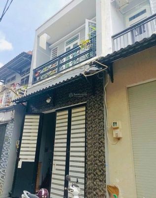 Nhà nguyên căn 2 phòng ngủ, 2 tolet full nội thất cao cấp htp Q7