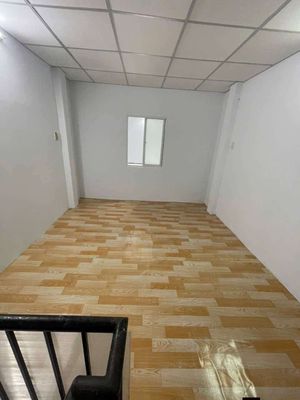 Nhà nguyên căn Quang Trung 4x6m đúc lững