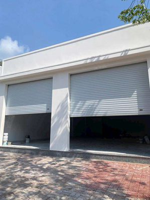 Cho thuê nhà mới xây 200 m2 trục chính khu Nam Long