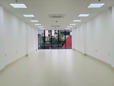 Cho thuê cả tòa vp phố nguyễn khang,dt 60m2 x 7 tầng,TM,mới tinh