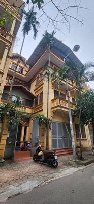 Cho thuê nhà 55m2 x 4 tầng tại KĐT Đại Kim, đường Ô TÔ tránh, 12,5 tr