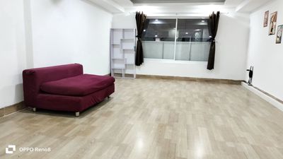 cho thuê căn hộ trung tâm 90m2 2 phòng ngủ, 2 toilet