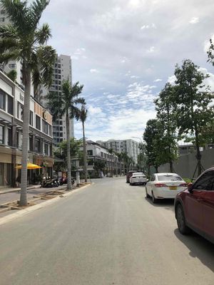 cho thuê shophouse nhà thô giá 15tr , khu Mizuki