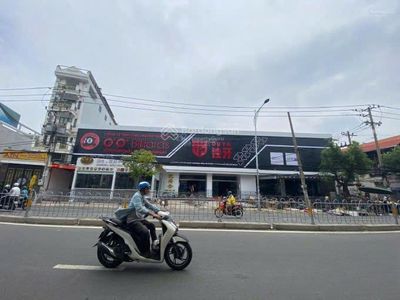 Cho thuê mặt tiền 34 Lê Văn Quới, 35x60m, tiện KD mầm non, spa, nhà hà