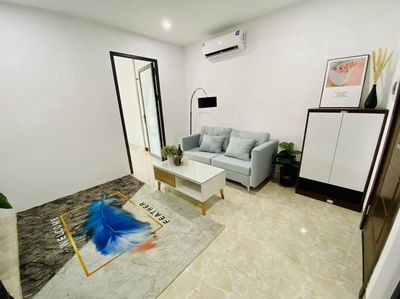 Phòng 1 ngủ đẹp thoáng full đồ mặt phố Nguyễn Văn Tuyết