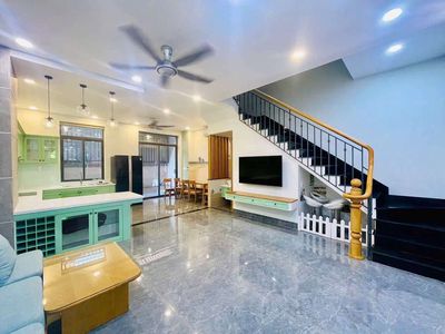 Cho Thuê Nhà Phố Lakeview City 1 Trệt 3 Lầu 4PN 4WC Full Nội Thất 33Tr