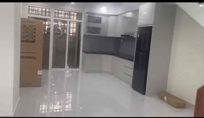 Nhà cho thuê giá rẻ tại Bến Lức (có nội thất)