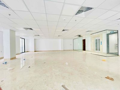 Cho thuê văn phòng tại Huỳnh Thúc Kháng 150m2 giá 25t giá cực đẹp