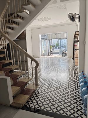Cho thuê Tầng trệt và 1 làm Văn Phòng tại 180/45/38 Nguyễn Hữu cảnh