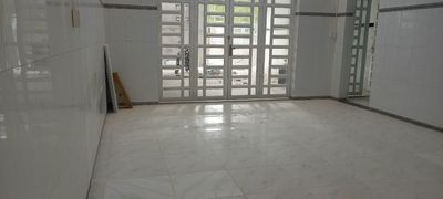 Nhà nguyên căn KP Ông Trịnh, phường Tân Phước, cách Ql 51 chỉ 200m.