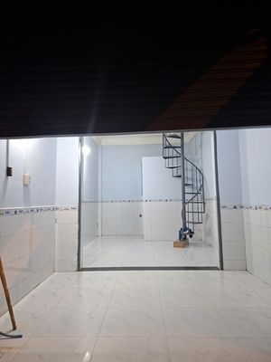 Cho thuê mặt bằng trong chợ, P.Tân Thới nhất, Q12