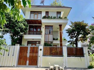 Biệt Thự Ven Sông Tân Phong