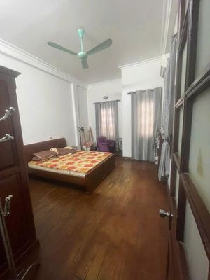 Chính chủ cho thuê nhà ngõ 131 Vương Thừa Vũ 55mx4 tầng 16tr, ô tô qua