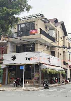 cho thuê MBKD căn góc đẹp cách mặt tiền Nguyễn Thị Thập 50m