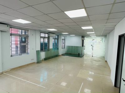 Cho thuê vp phố Đỗ Quang,,dtsd 65m2 - 85m2, giá từ 12tr- 15tr/th