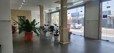 NHÀ MẶT TIỀN NGANG 13m, CHO THUÊ