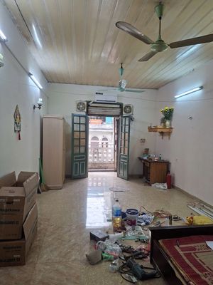 Cần cho thuê căn hộ tập thể tầng 3