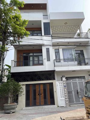 Nhà 4 Tầng đường Quách Thị Trang, Hoà Xuân, Đà Nẵng